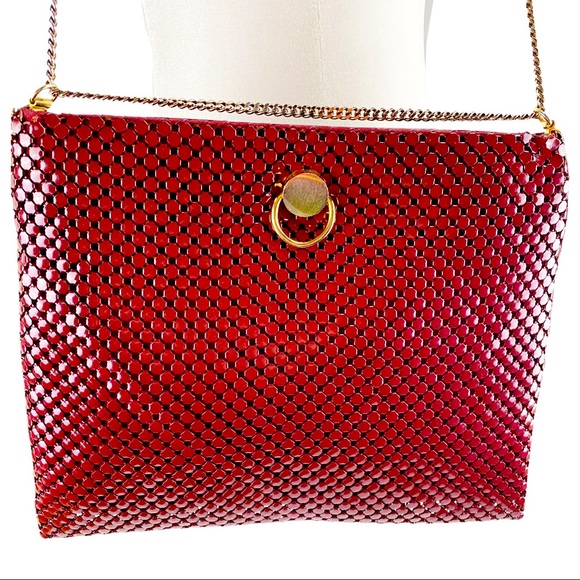 VINTAGE | Wine Metal Purse With Strap | OS - Picture 4 of 9